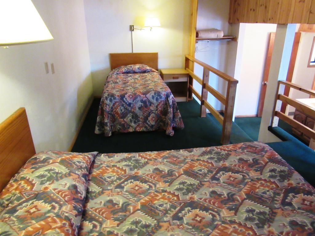 Travelers Lodge West Yellowstone Oda fotoğraf