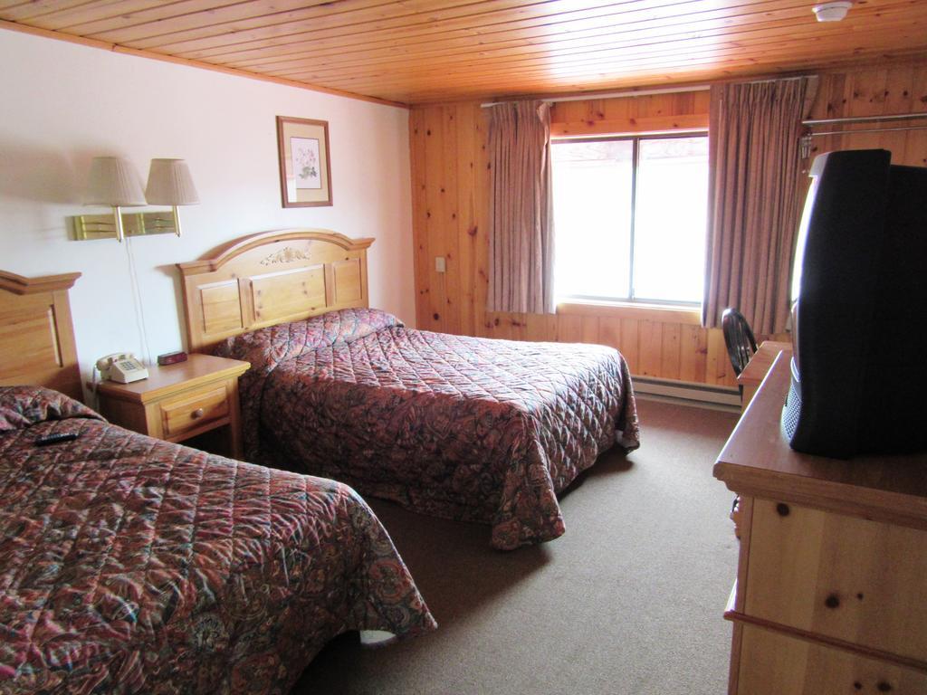 Travelers Lodge West Yellowstone Oda fotoğraf