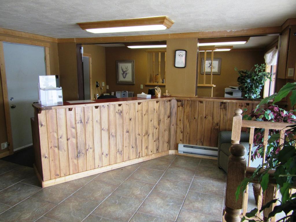Travelers Lodge West Yellowstone Dış mekan fotoğraf