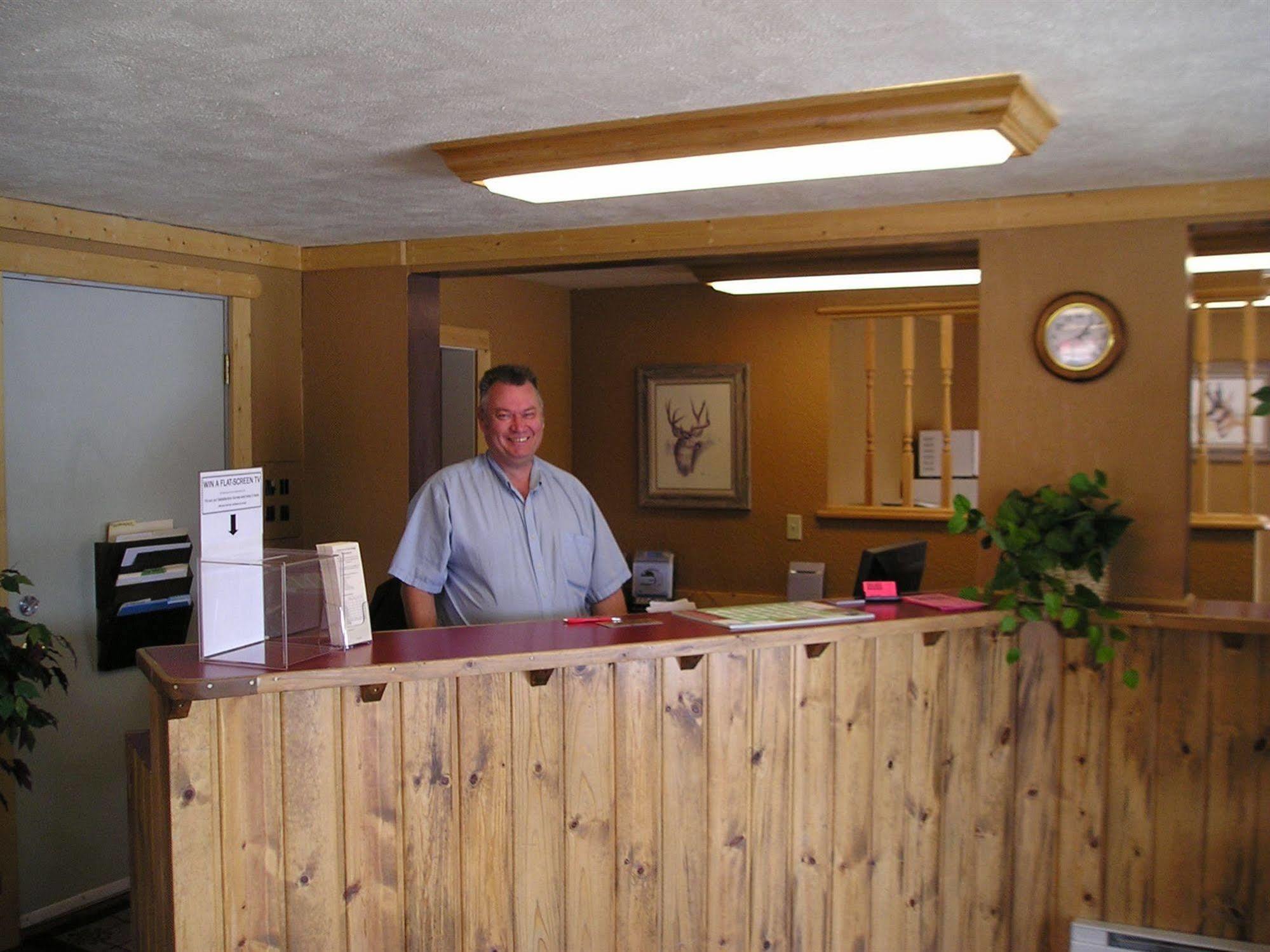 Travelers Lodge West Yellowstone Dış mekan fotoğraf